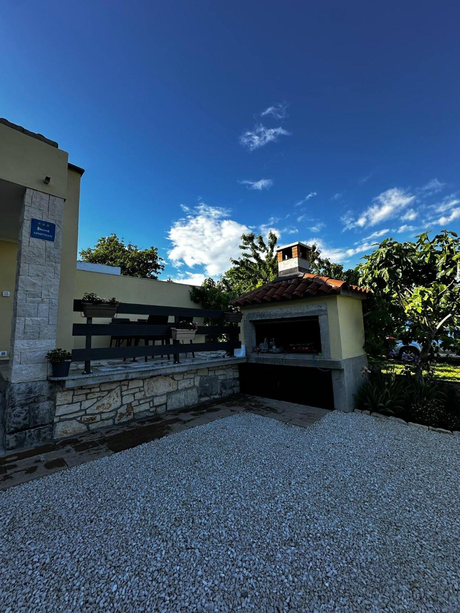 Lulic Apartman Labin  Kültér fotó